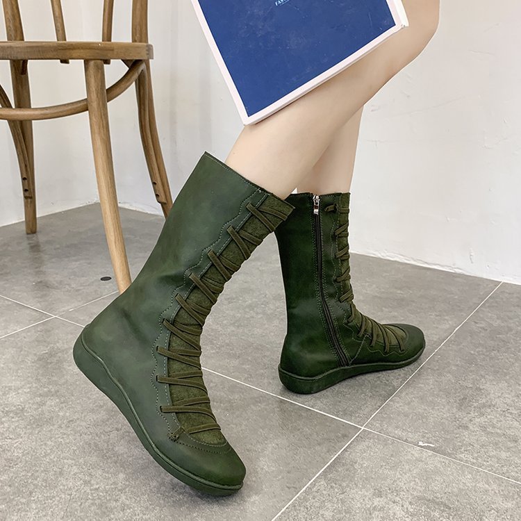 Long low-heel Martin boots