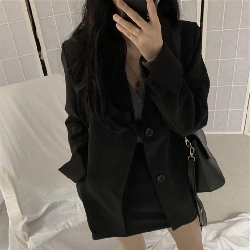 Black lapel loose blazer skirt